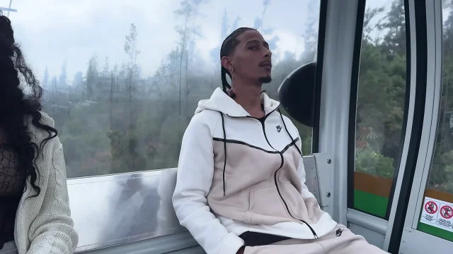 I Give a Blowjob on the Subway Cable to a Stranger and Then I Invite Him to Fuck