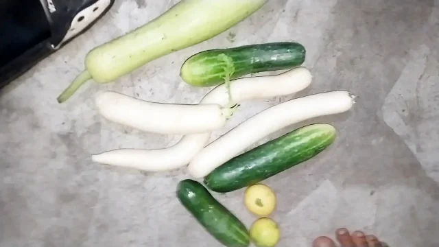 Big gourd Fucking my ass with cucumber and lemon Gay vaginal sex