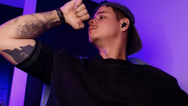 A big cock needs a good blowjob