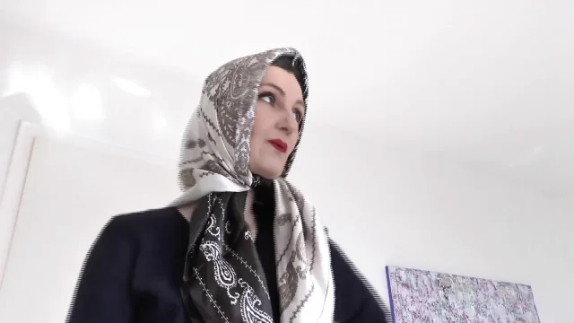 Satin Headscarf Fashion Show and Cumming on a Scarf JOI Lady Victoria Valente