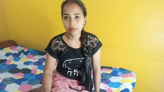 Desi Indian Randi Teenage Girl Licking and Fingering Her Juicy Pussy