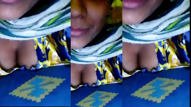 18 year Student real Desi Virgin Teen India girl first time boobs and pussy Love