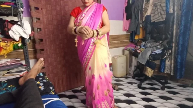 Desi Indian newly married bhabhi sex with her sasur