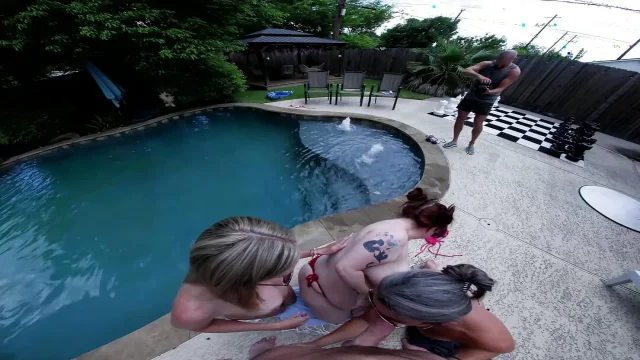 Distracting the Photographers Assistant