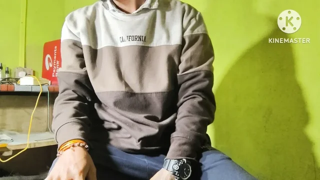 Dukaan ka andar maja liya tha