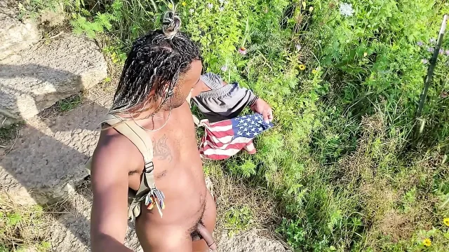 Kenniejai Walks Around Naked Outside and Gets Caught