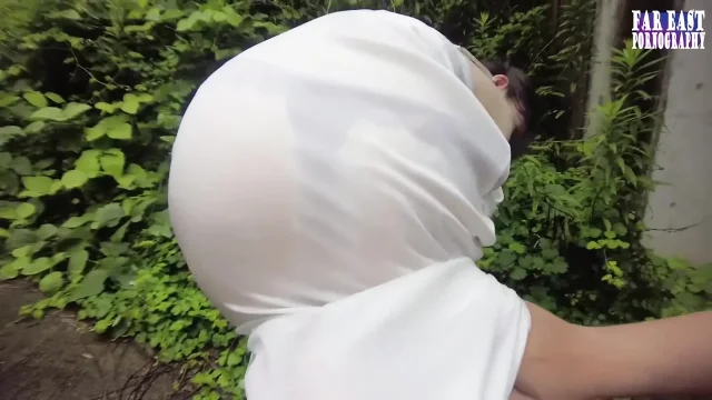 Steamy T Back Stroll with a First Time Outdoor Peach That Drives Nonstop Release Part1