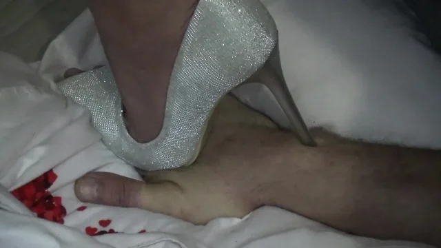 Step with the heel on your hand