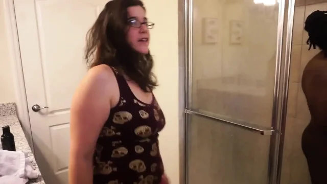 Wet Ass Pussy Enjoys Sucking Big Black Cock in the Shower