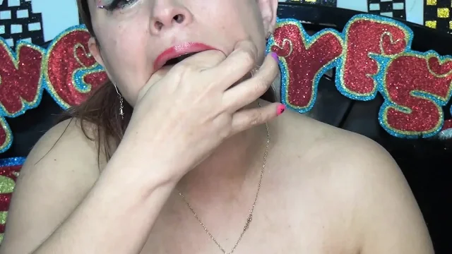 I Deepest Throat a Super Long Rubber Snake