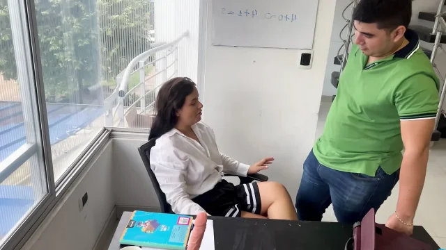 I FUCK THE ENGLISH TEACHER HARD DURING CLASS