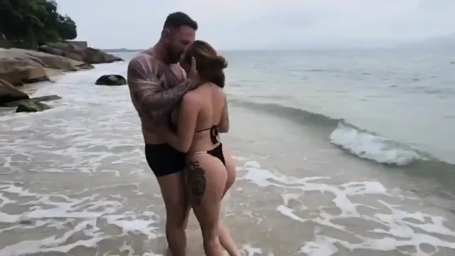 I Took the Hot Girl to the Beach We Started to Make Out and We Fucked Right There