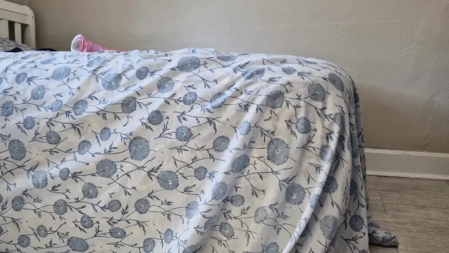 Mastrubation pierced pussy in fishnet panties