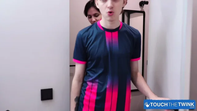 Twink Oliver Wilson Massages Elio Pjatteryd Hard Cock