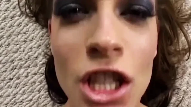 Threesome Anal Fuck with MILF Slut