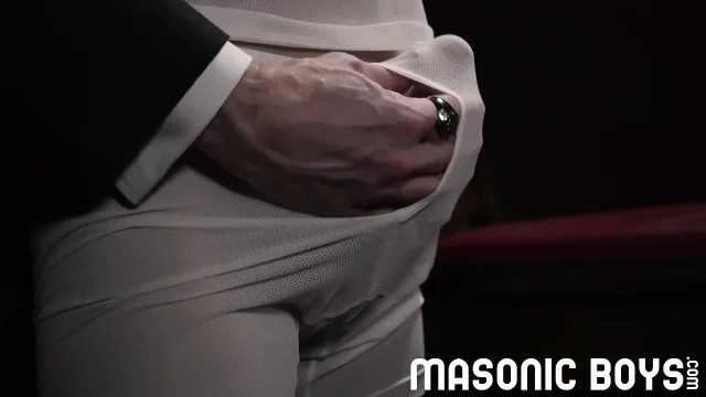MasonicBoys DILF Felix Kamp in suit breeds innocent smooth twink