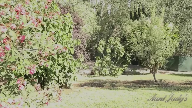 Auntjudys - Busty MILF Keira Invites You Over for Backyard JOI