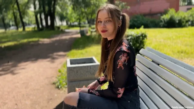 Invited home and fucked a cute student girl feeding birds