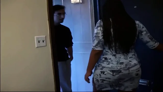 Sex with a Pregnant Stranger