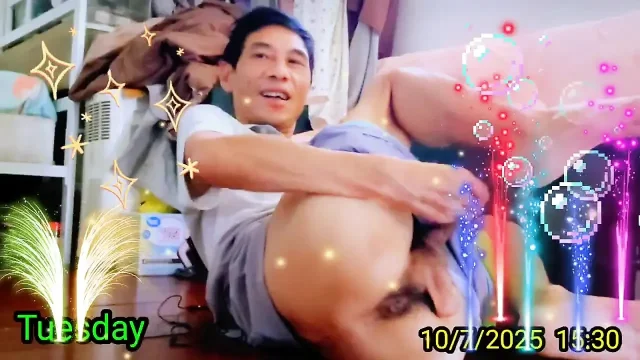 Like to play with penis