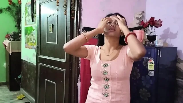 INDIAN FUCK WITH STEP SISTER AFTER FINDING SHE ALONE AT HOME WHILE GOING TO