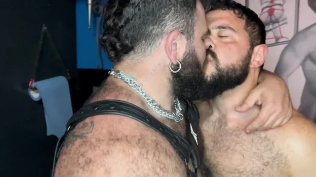Hairy Gay Bear Top Deepthroat Rimming and Balls-deep Anal Pounding in Sweaty