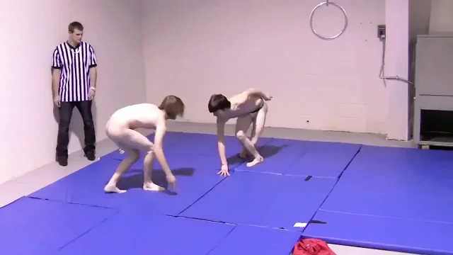 Strip Wrestling - Chapter 2