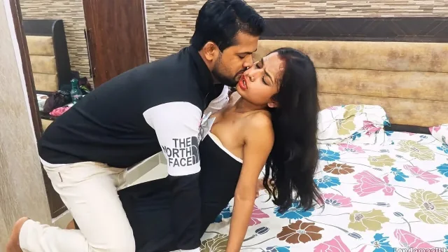 Indian Desi Girlfriend Boyfriend anniversary Fucking In Hotel on there Birthday