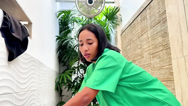 Four Hands Massage with Happy Ending and a Sexy Shemale