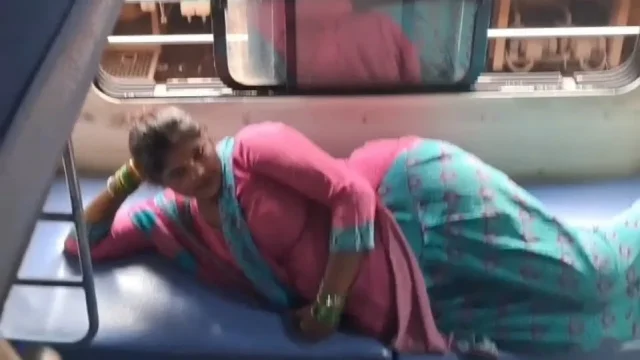 18 yr Old Teen Wet Pussy Can't Handle My Dick Hard Orgasm & Moaning Desi Indian Bhabhi