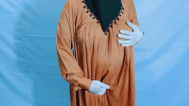 village Indian beautiful woman - Clear Hindi