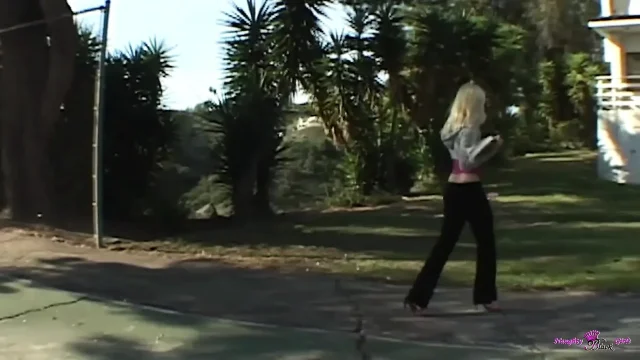 Small Tits Naughty Jessica Jammer Distracts Her BBC Boyfriend From Doing