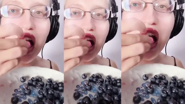 Asmr Blueberry Eating - Asmr Eyeglasses Giantess