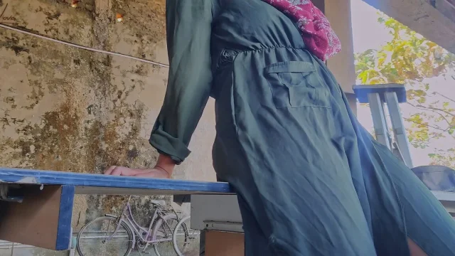 Cheating Wife Fucked in Abandoned Building
