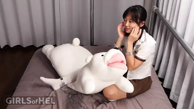 ANAL with submissive Japanese student