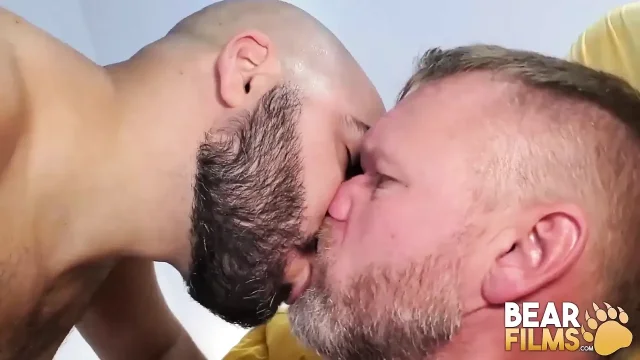 BEARFILMS Bearded beard ubago noxon barebacks rusty houston