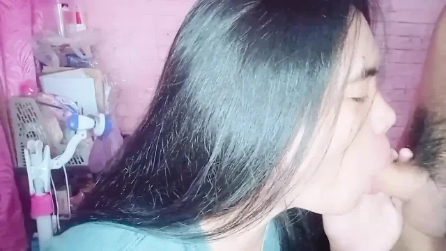 Hard Day at Work Ends With a Wet Pinay Blowjob - Ayesha Sy