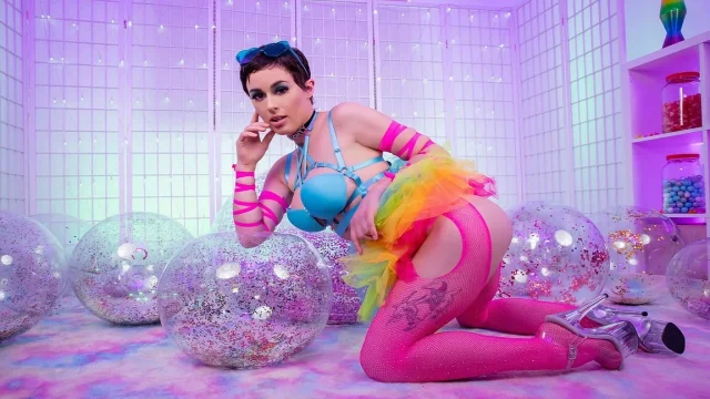 Crazy Ballerina Olive Glass VR Cock Sucking