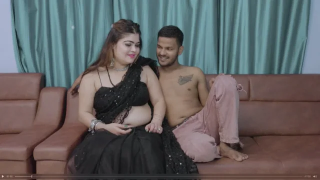 Indian Beautiful Bhabhi calls her ex-boyfriend and has sex
