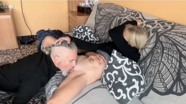 Masturbate Me Put Your Fingers in Eat My Pussy Until Orgasm - Little Spanish MILF
