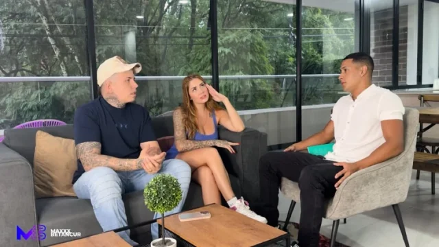 Sex therapist has threesome with Colombian couple Max Betancur and Sara Blonde