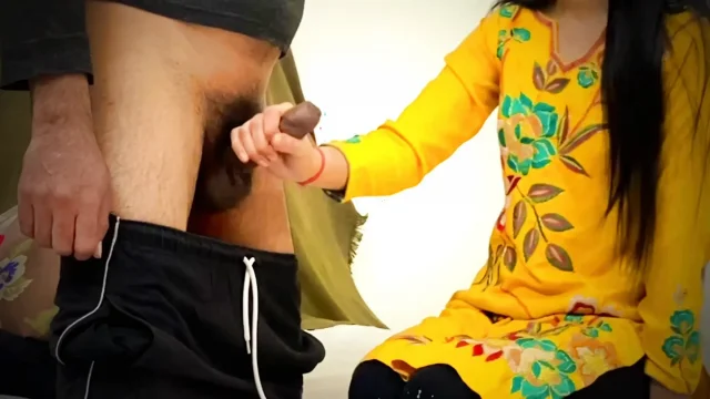 Indian Punjabi Stepmom Fucked Full Story with Clear Audio