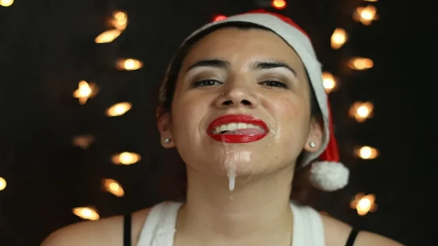 Merry Christmas Holiday Blowjob and Facial Bonus Photo Session