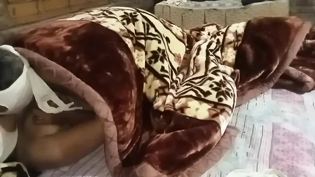 stepUncle ne aunty ki bur chat chat Pani Nikal diya fhir hardcore chudai Kiya