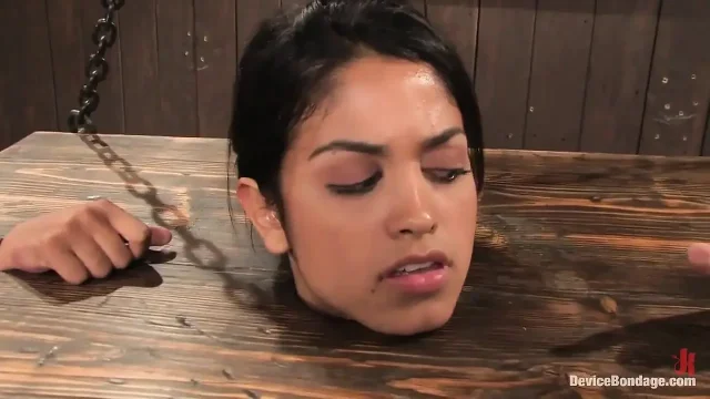 Leah the Zipper