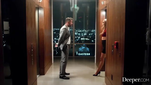 Deeper Gorgeous Gold Digger Is Seduced by Boyfriend's Stepdad