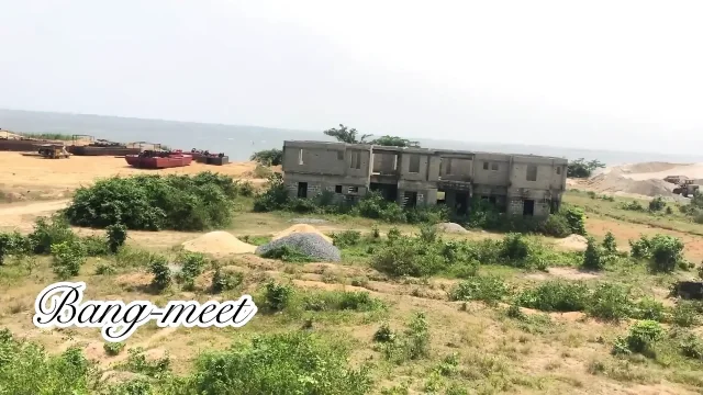 I Meet a Stranger in My Uncompleted Building