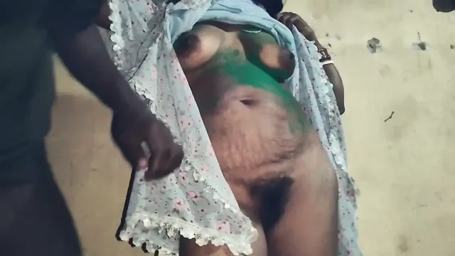 Indian hot bhabhi ko ranga lagake chudai kiya
