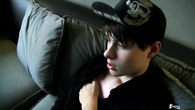 A Toe-curling Load for Justin