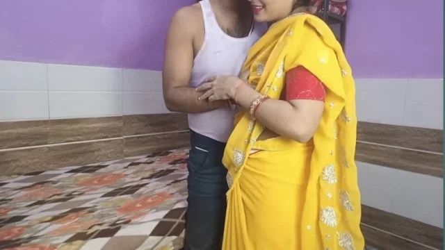 Desi beautiful Bhabhi calls the neighbor's brother-in-law to her bedroom and fucks him